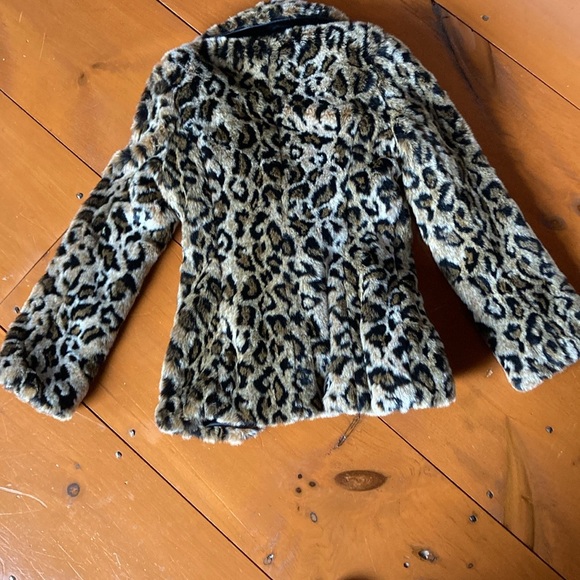 Guess Faux Fur Leopard Jacket - Picture 2 of 12